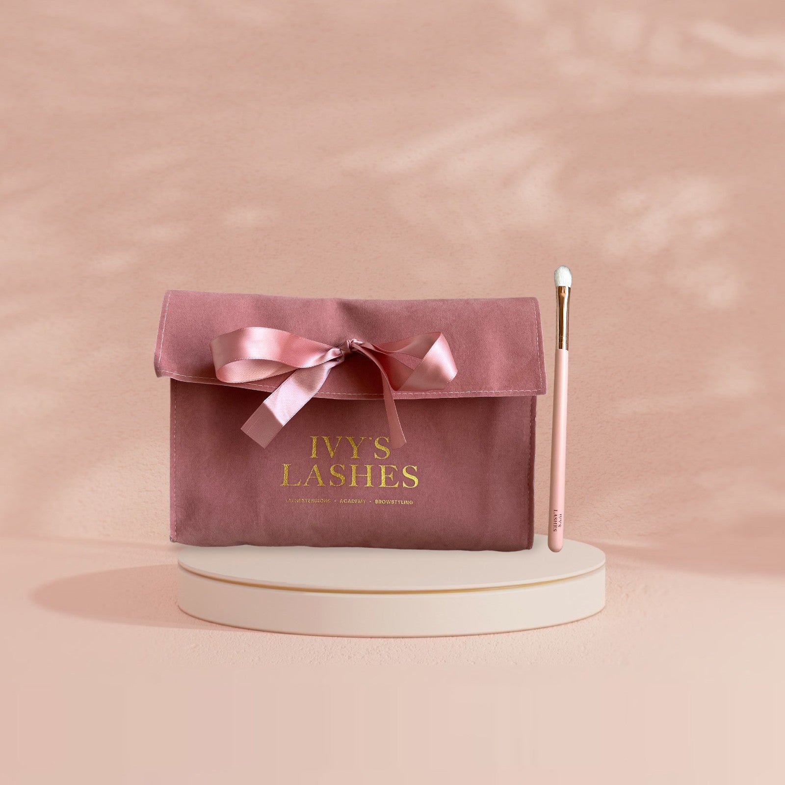 Lash Artist Velvet Beauty Pouch + FREE brush | IVY'S LASHES
